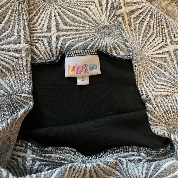 Lularoe Cassie - Picture 2 of 3